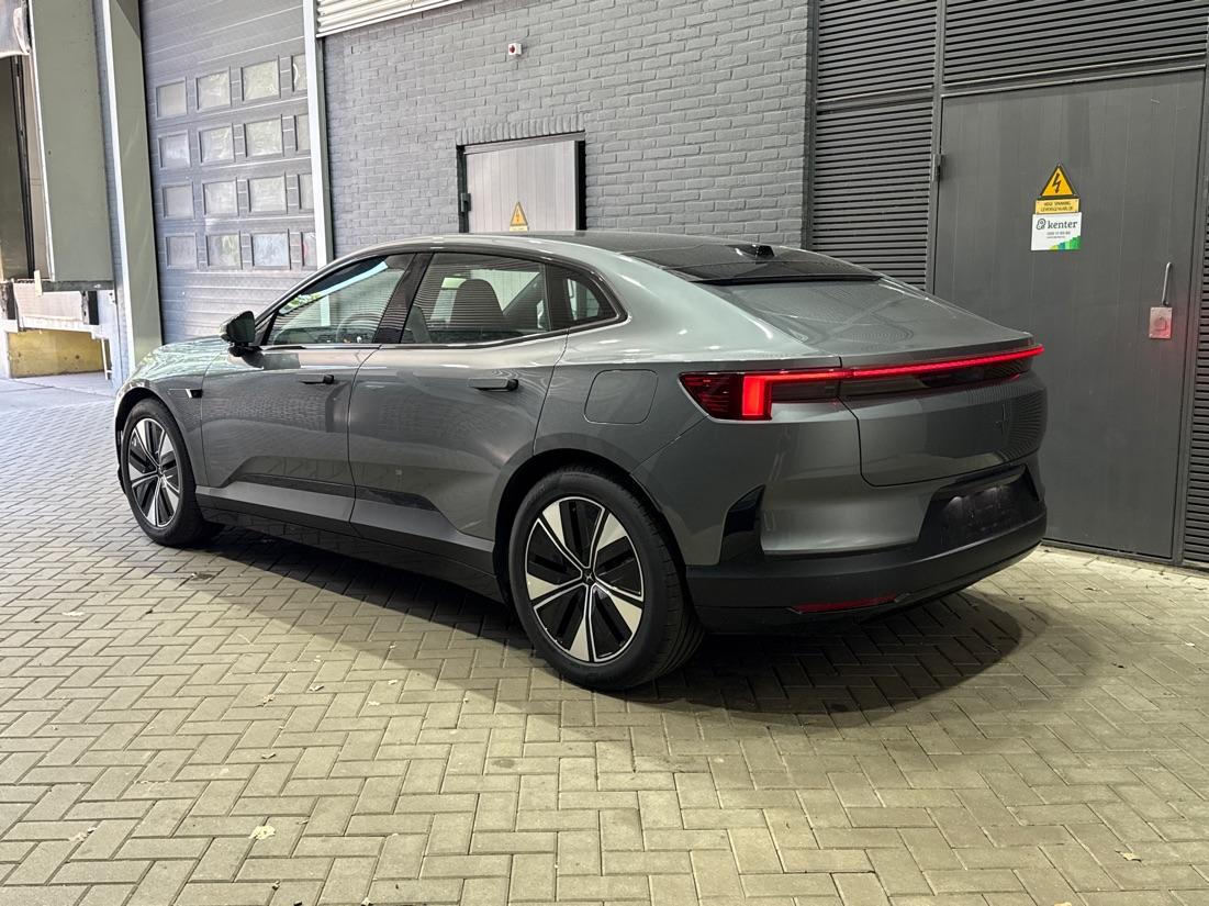 Polestar 4