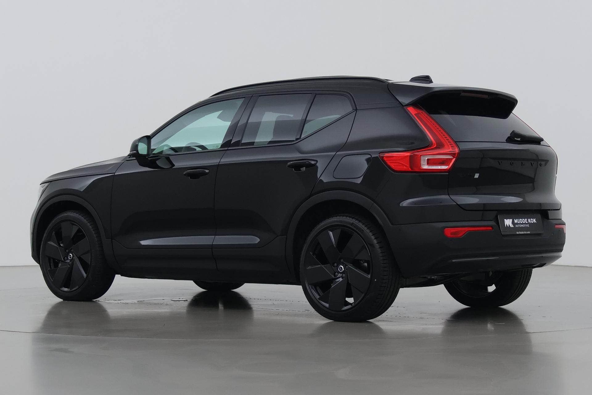 Volvo EX40