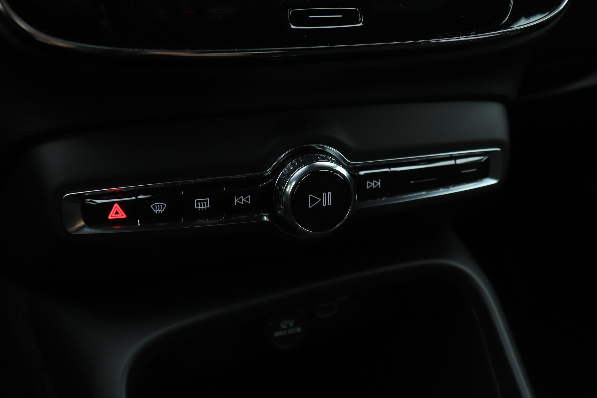 Volvo EX40