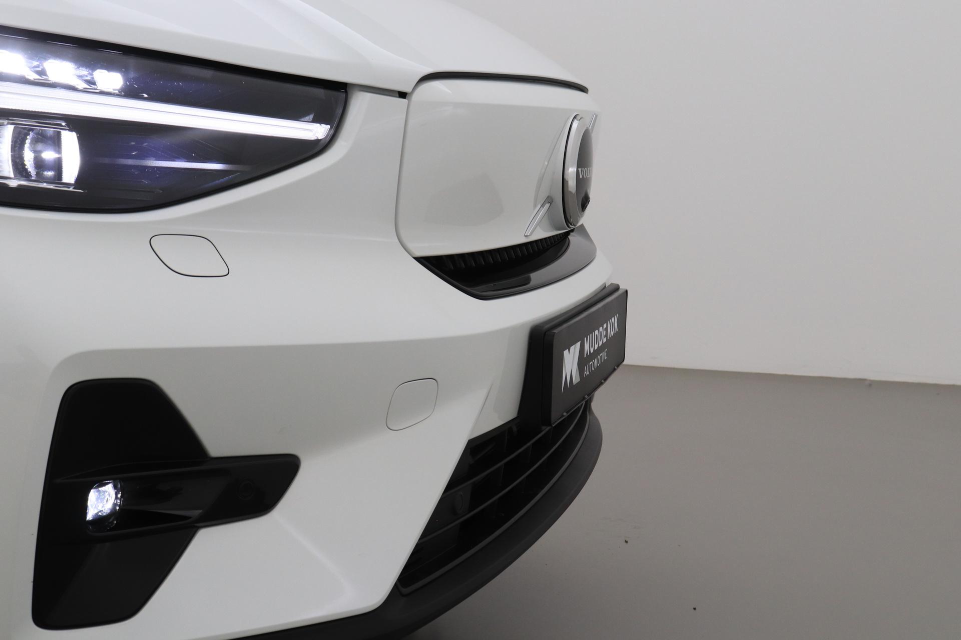 Volvo EX40