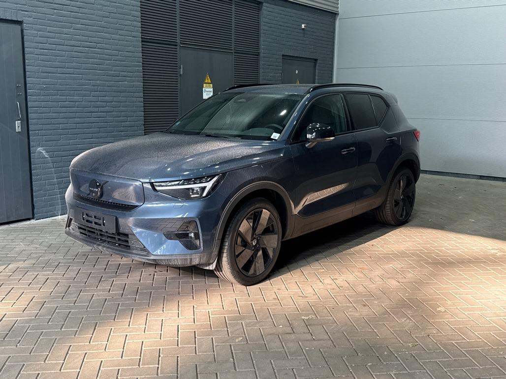 Volvo EX40