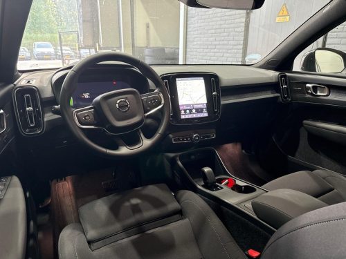 Volvo EX40