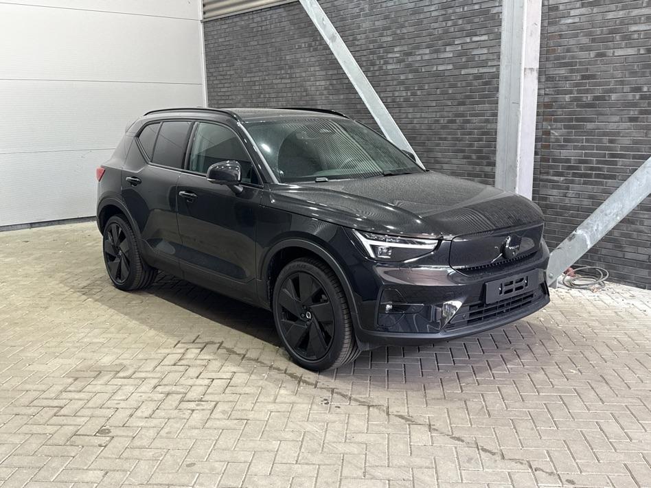 Volvo EX40