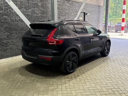 Volvo EX40