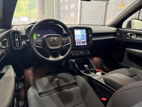 Volvo EX40