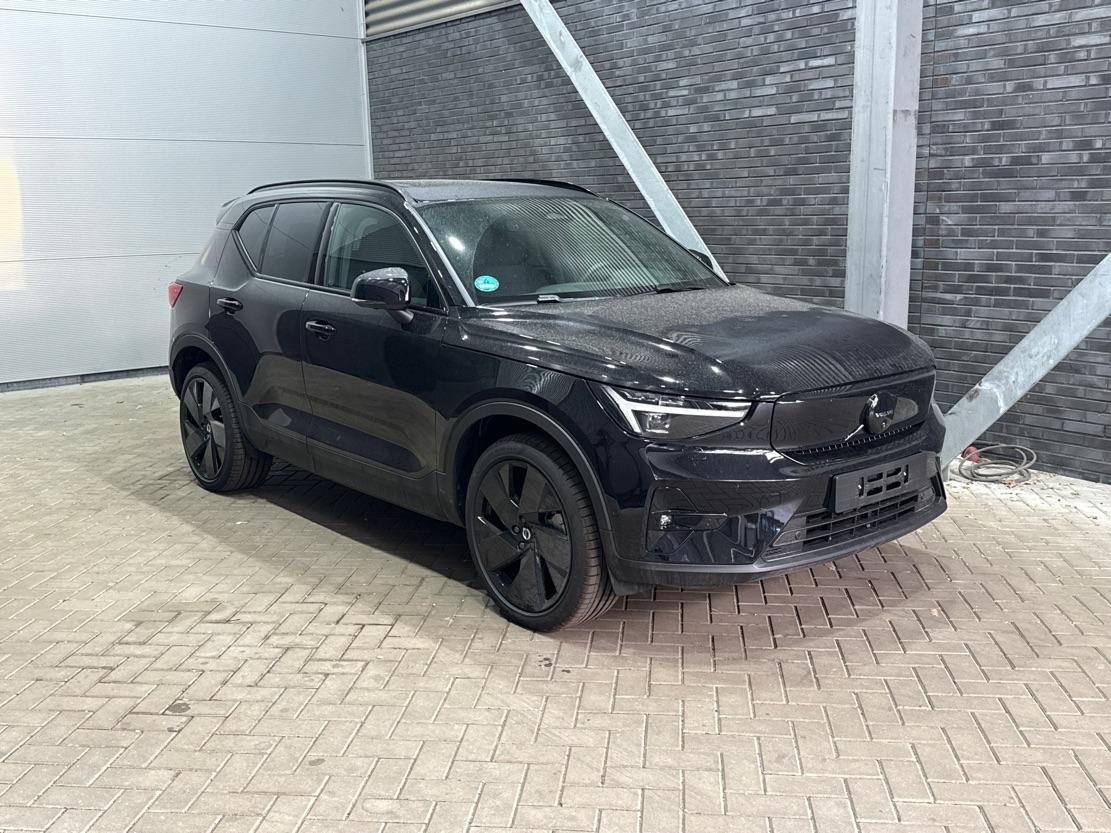 Volvo EX40