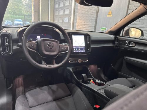 Volvo EX40