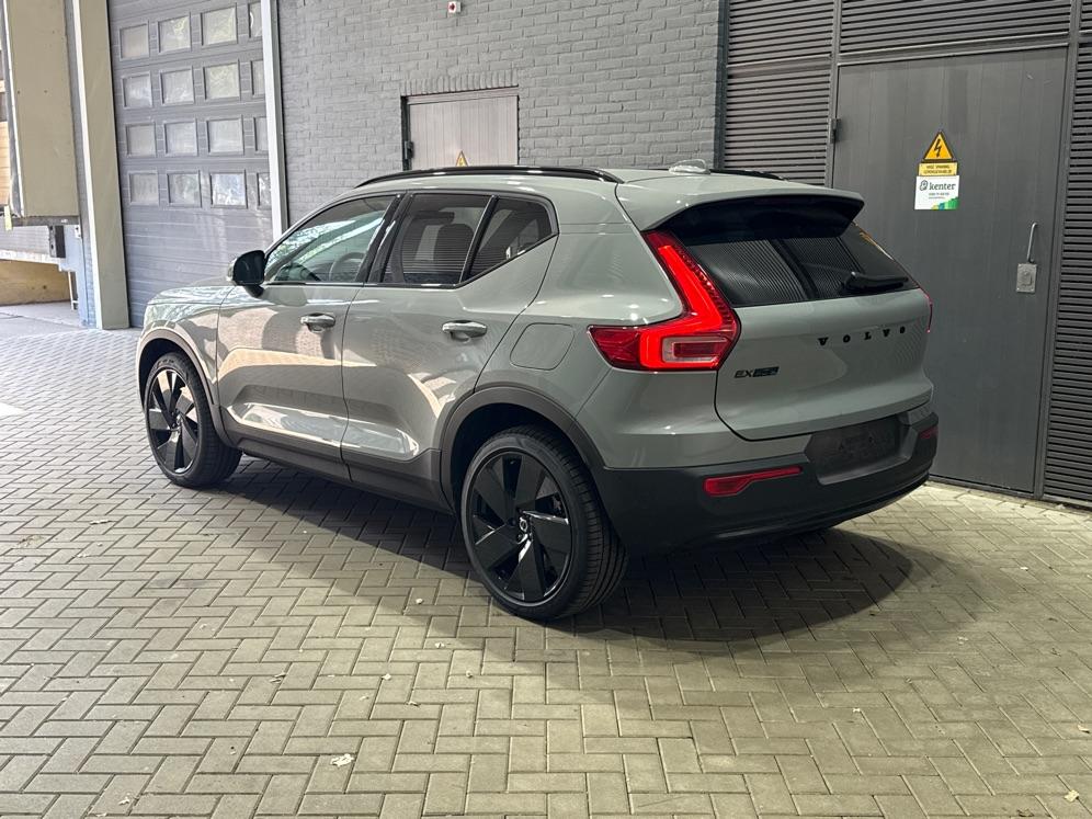 Volvo EX40
