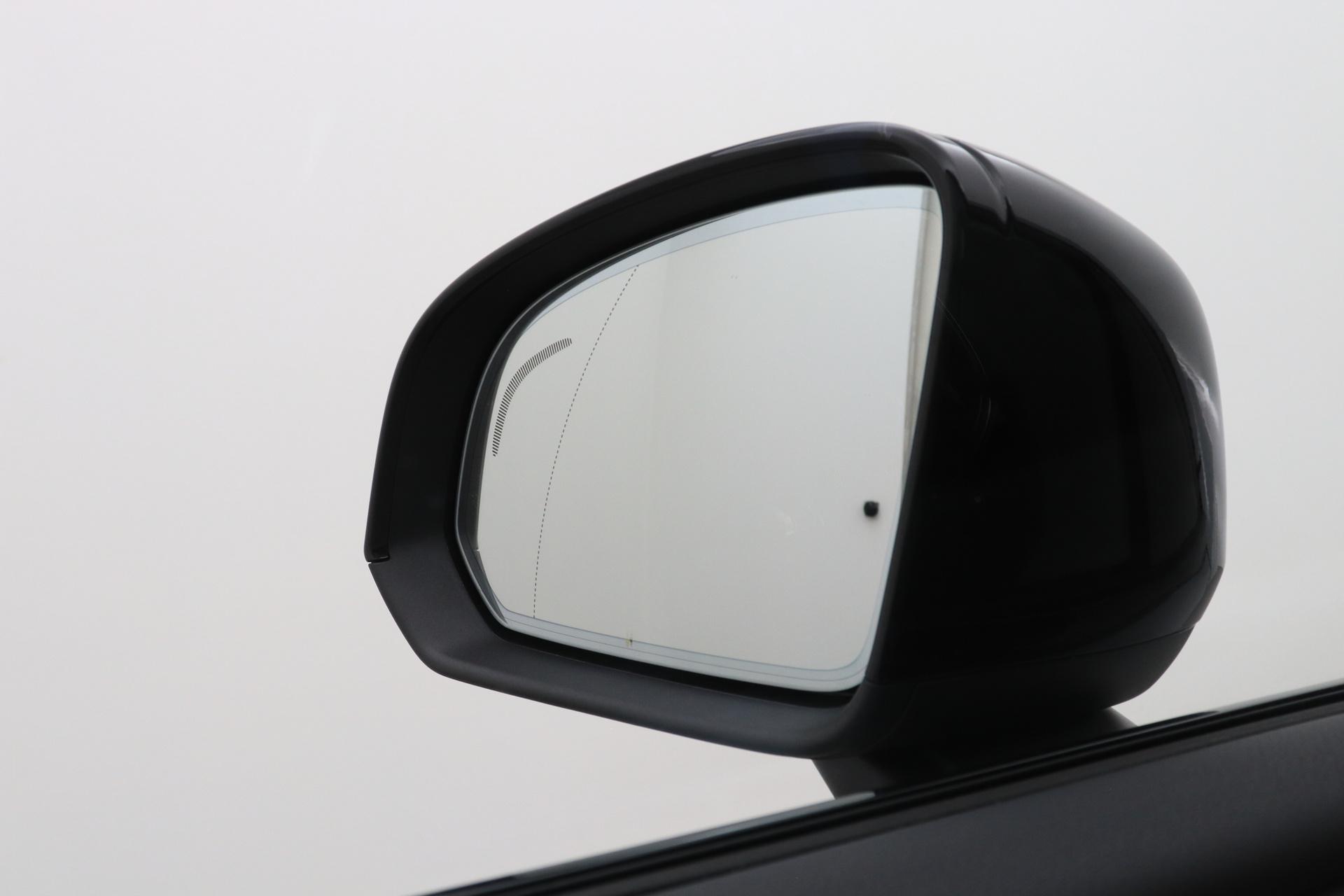 Volvo EX40