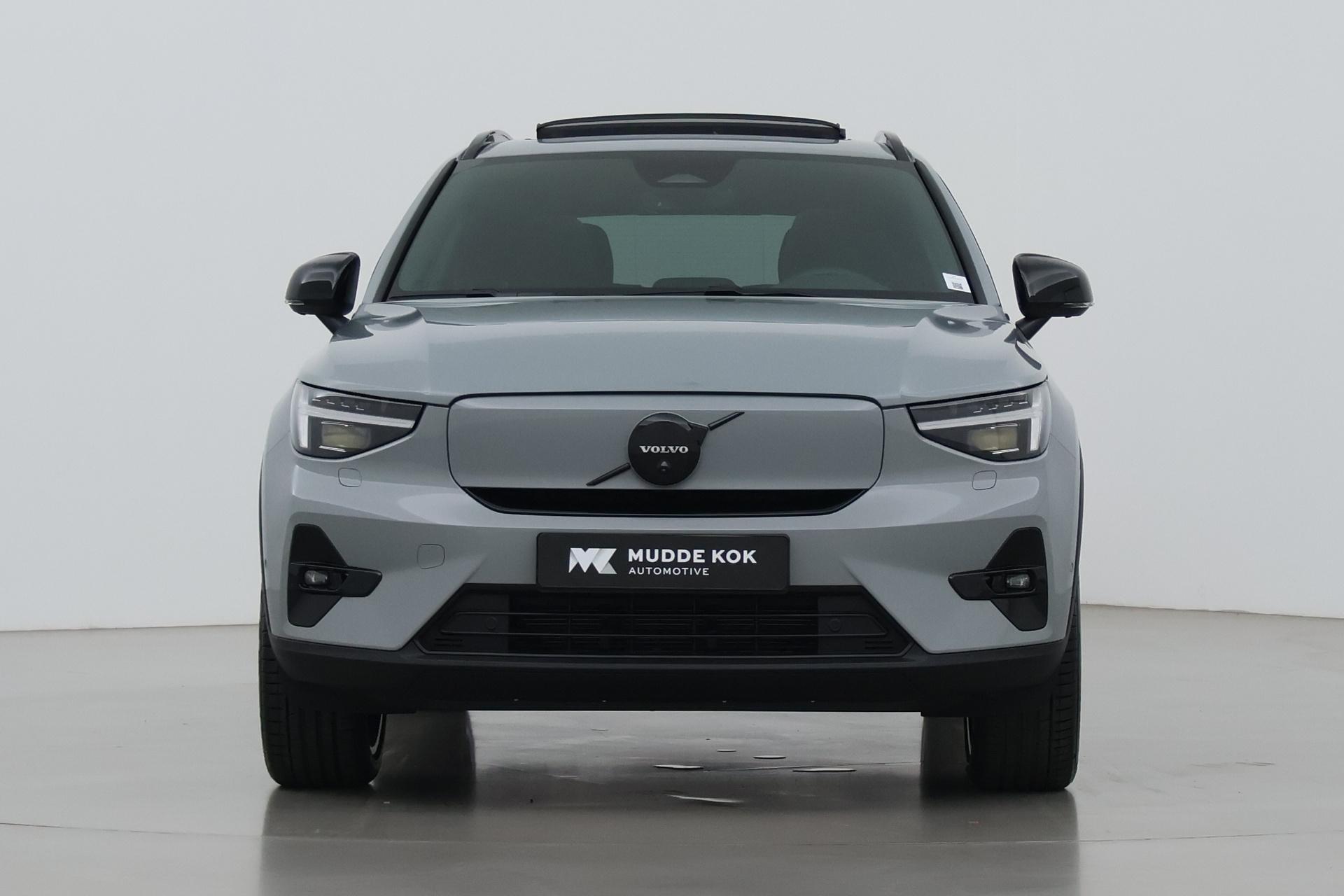 Volvo EX40