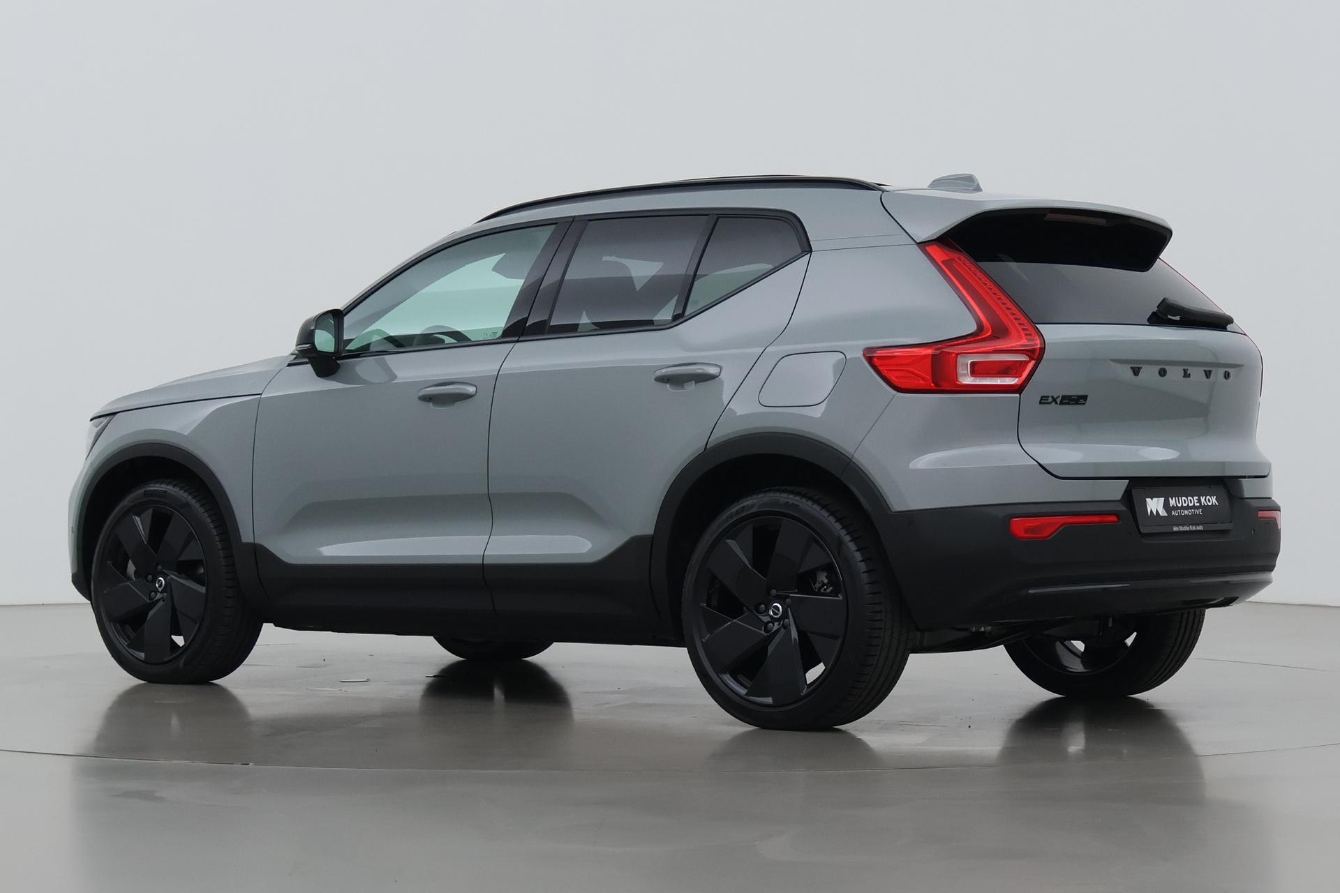 Volvo EX40