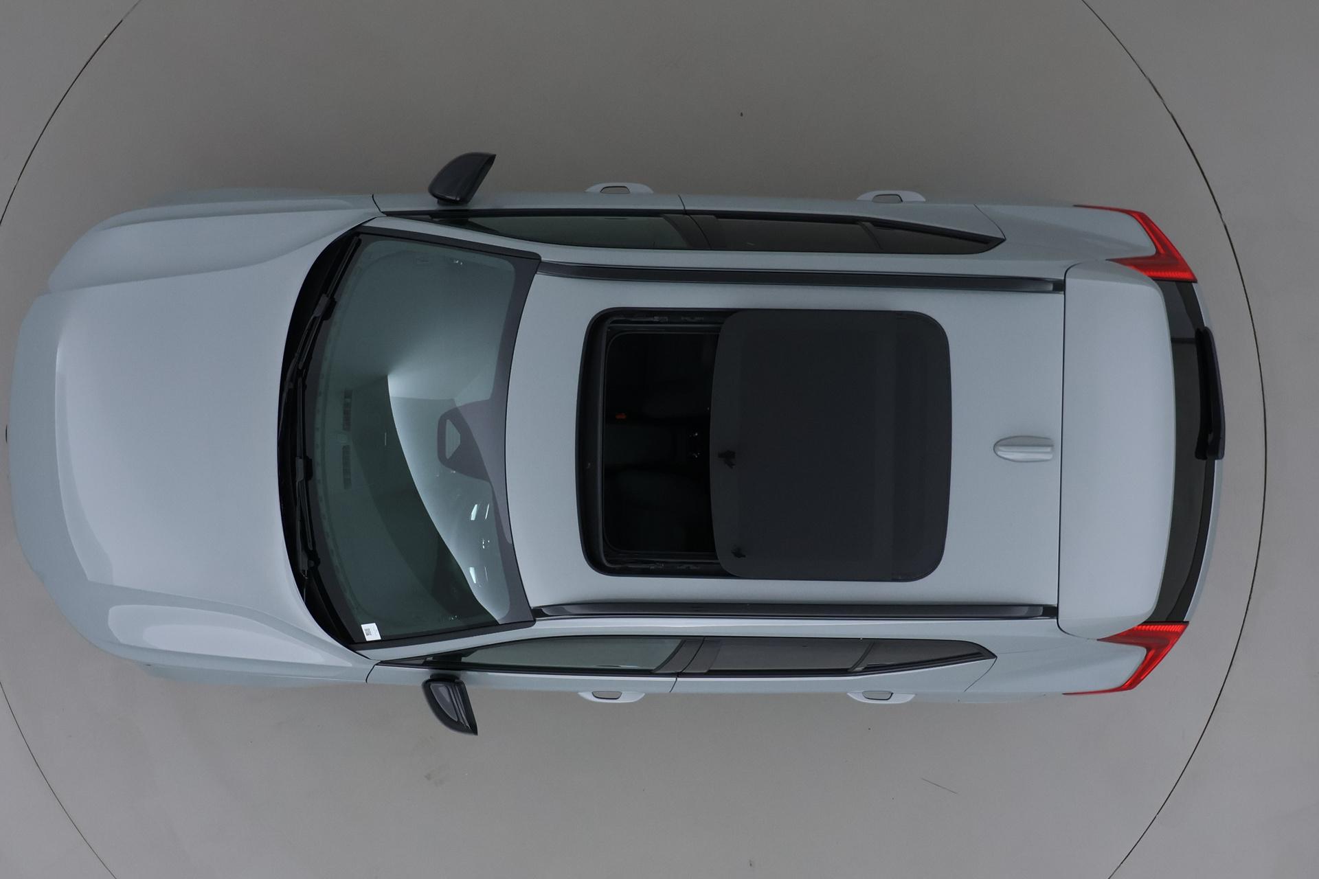 Volvo EX40