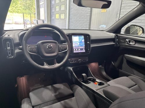 Volvo EX40