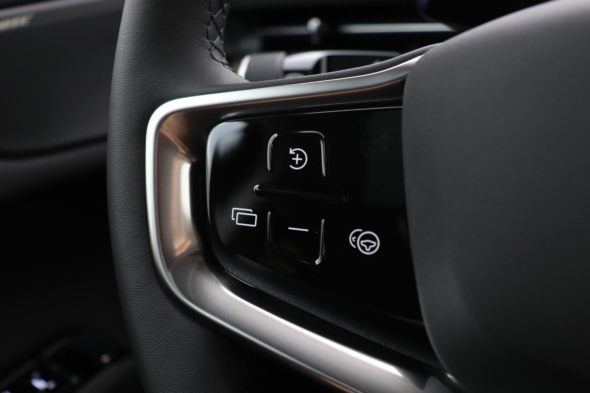 Volvo ES90