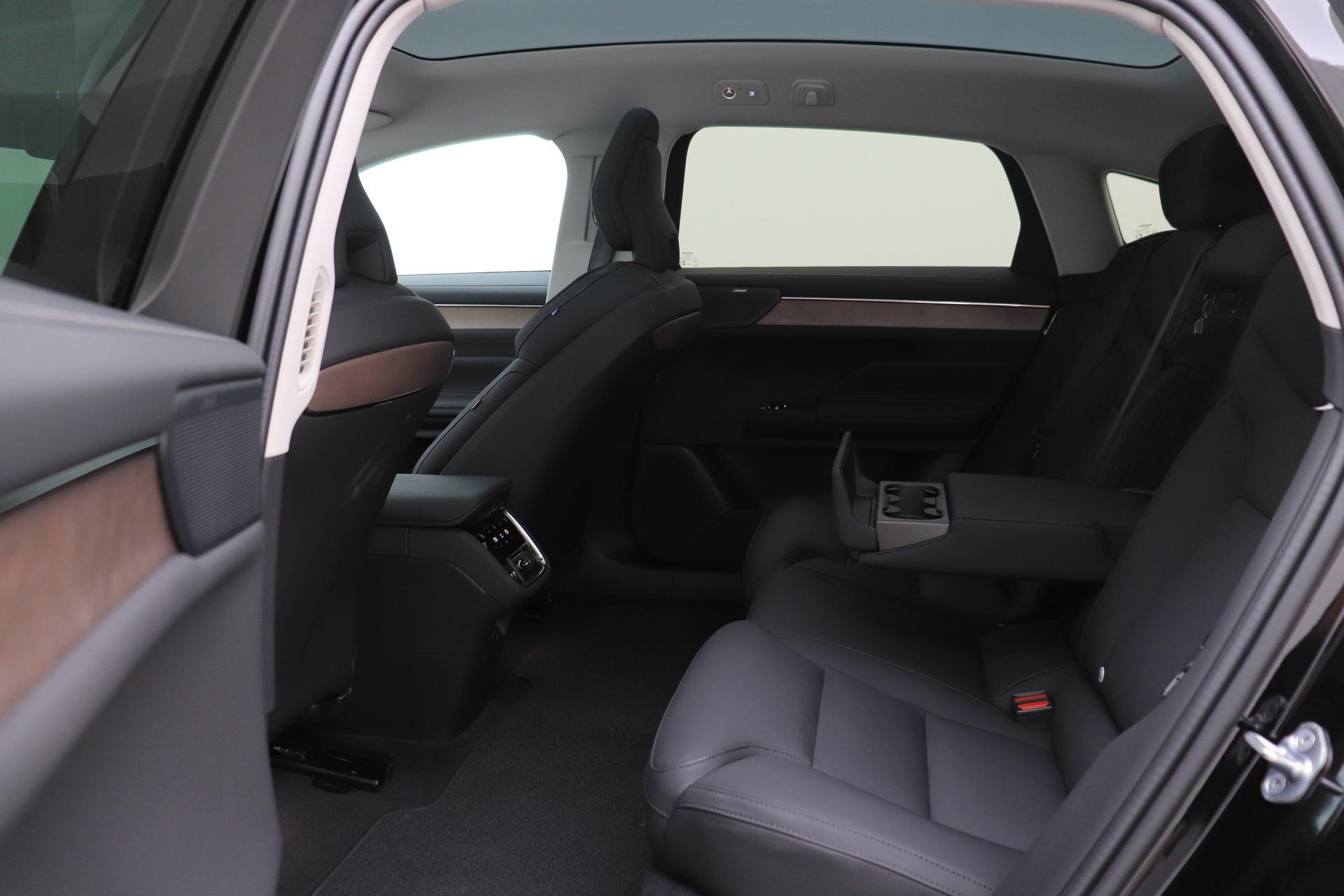 Volvo ES90