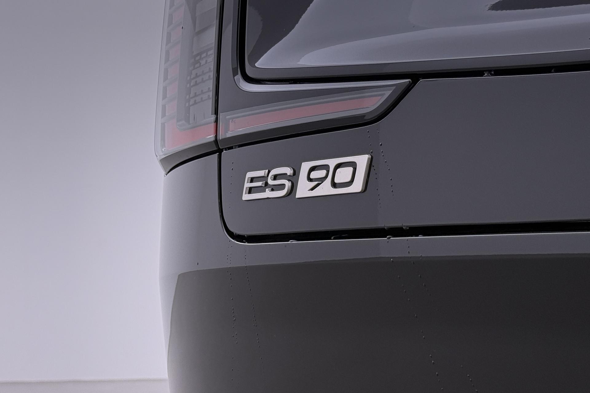 Volvo ES90