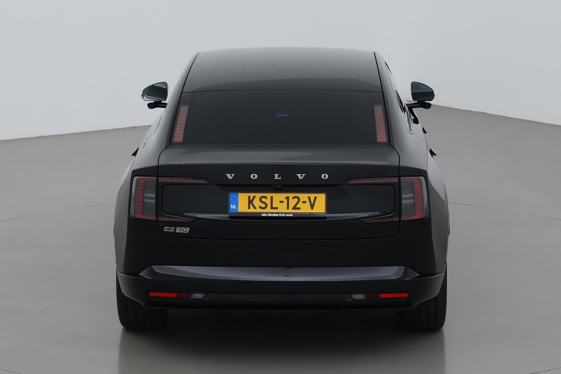 Volvo ES90