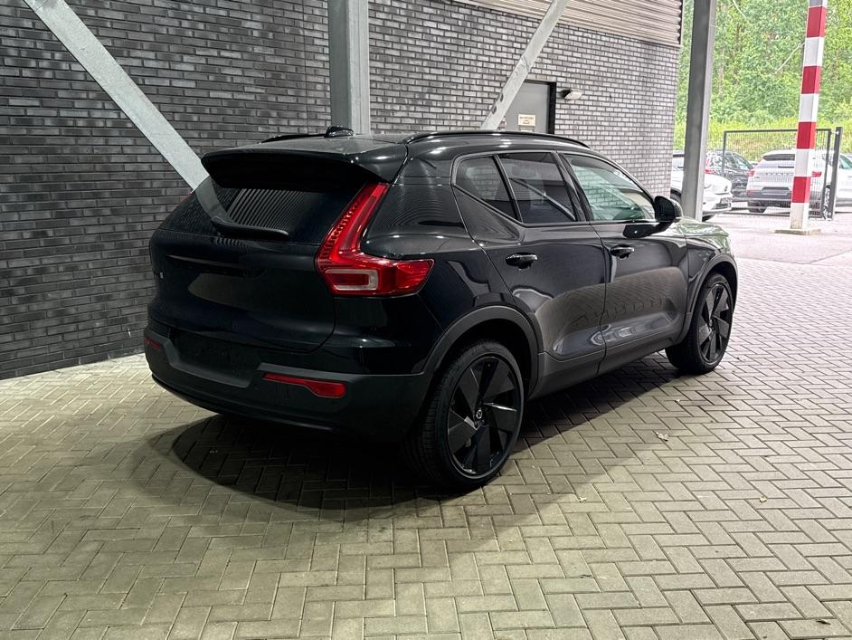 Volvo EX40