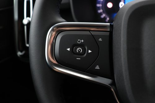 Volvo EX40