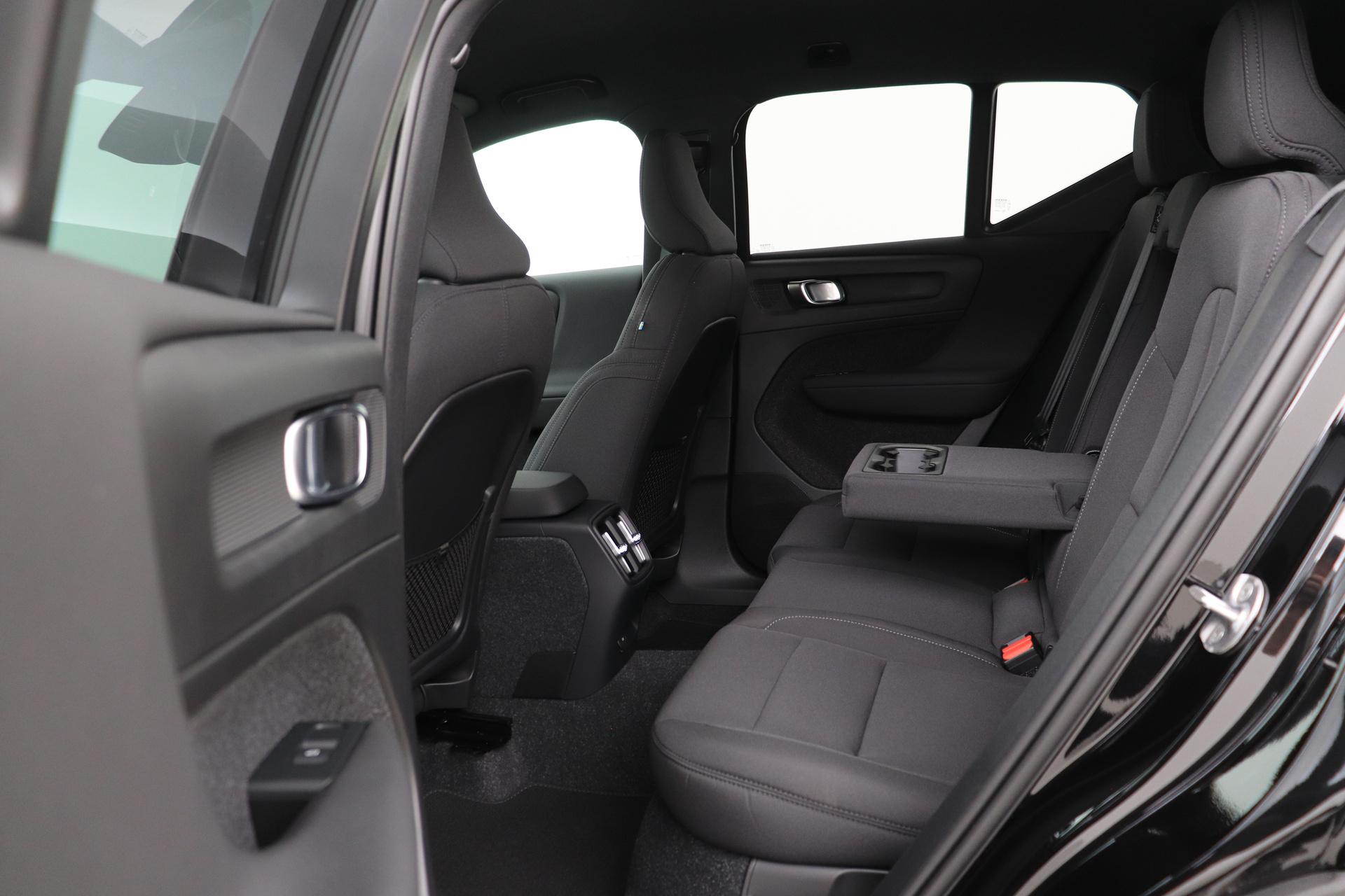 Volvo EX40
