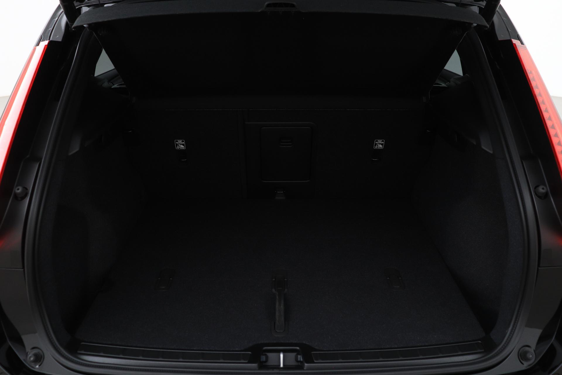 Volvo EX40