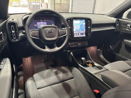 Volvo EX40