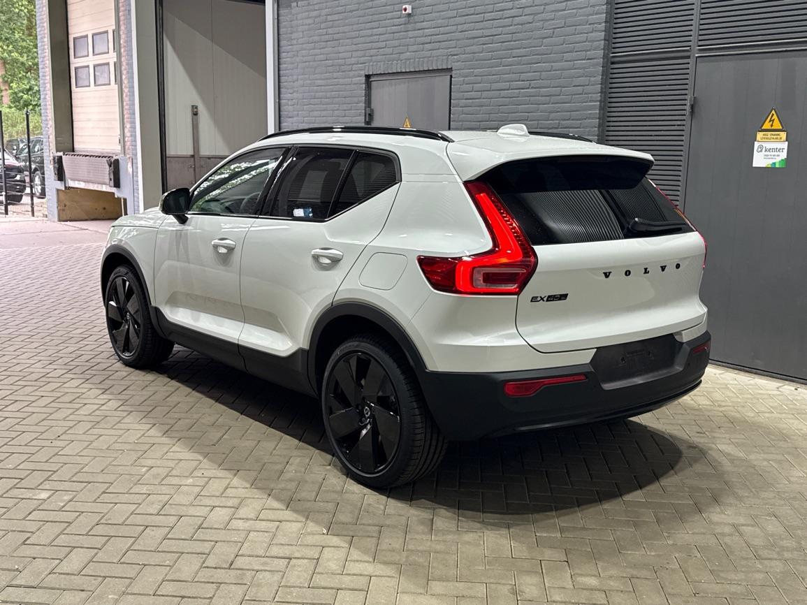 Volvo EX40