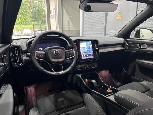 Volvo EX40