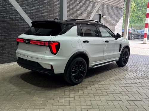 Lynk&co 01