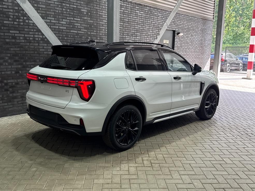Lynk&co 01