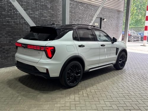 Lynk&co 01