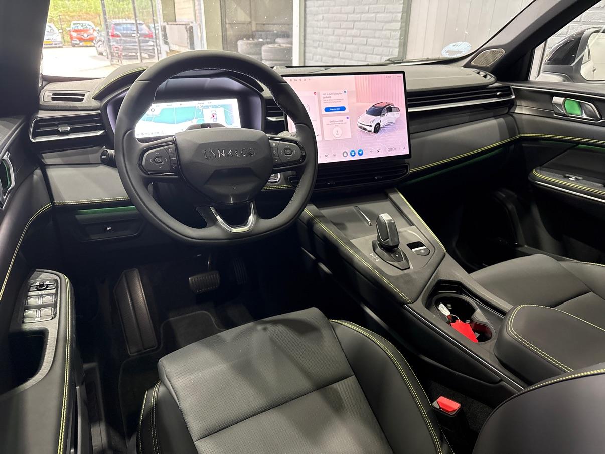 Lynk&co 01