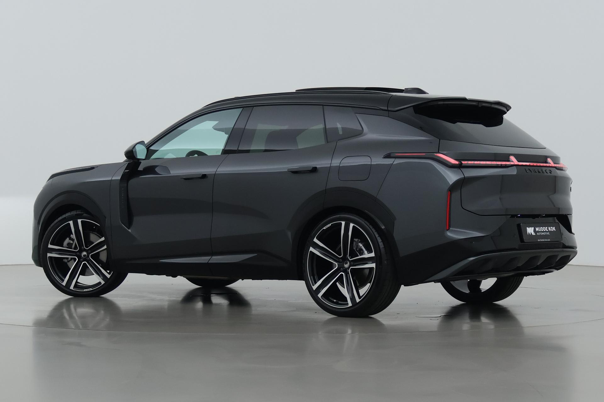 Lynk&co 08
