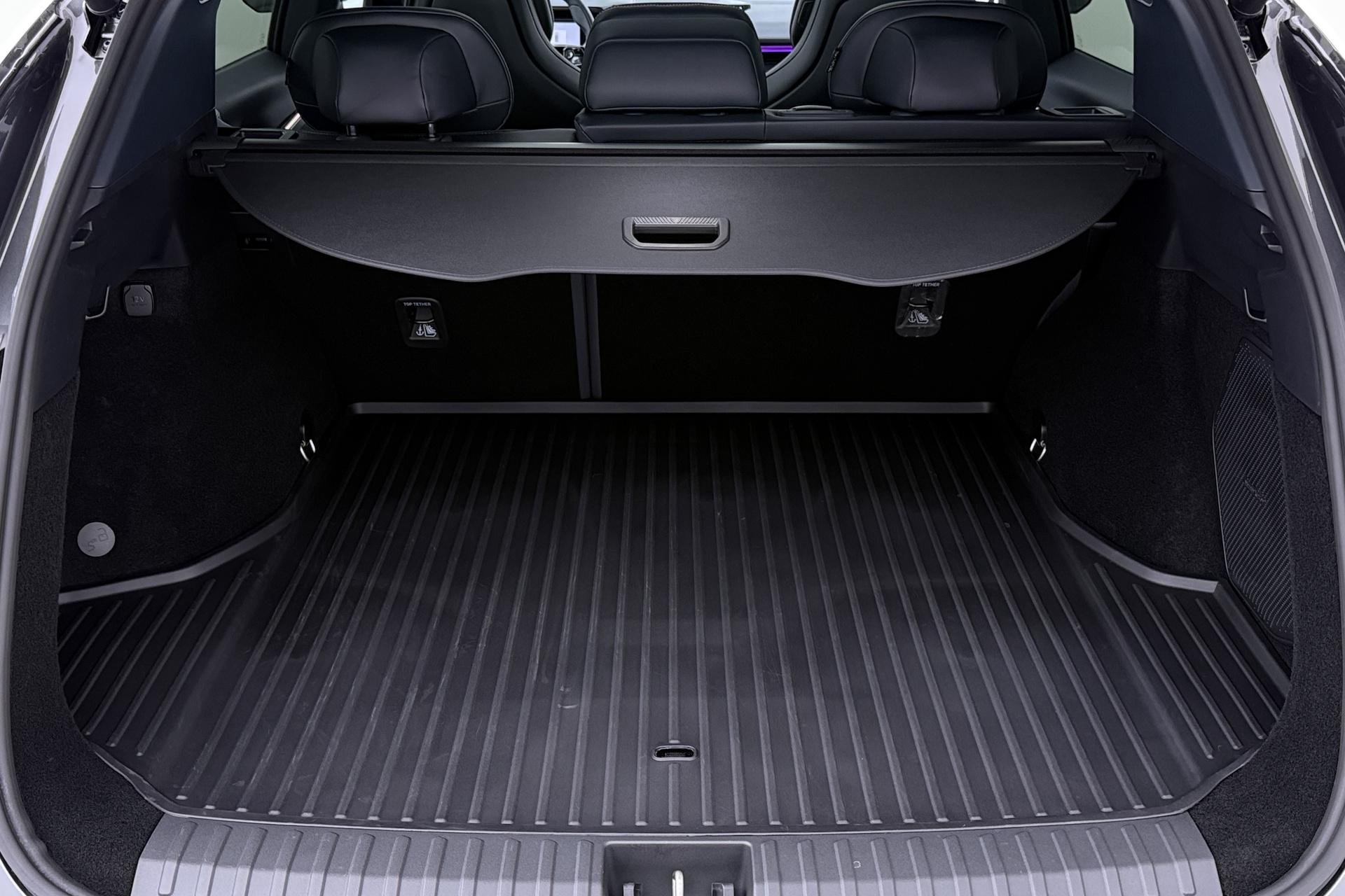 Lynk&co 08