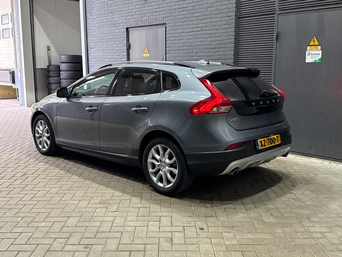 Volvo V40