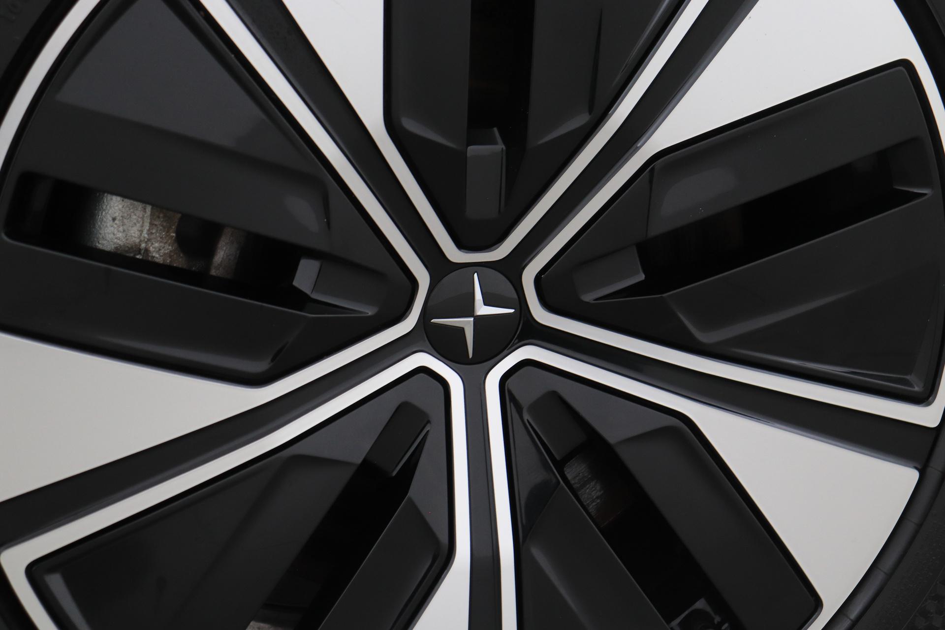 Polestar 4