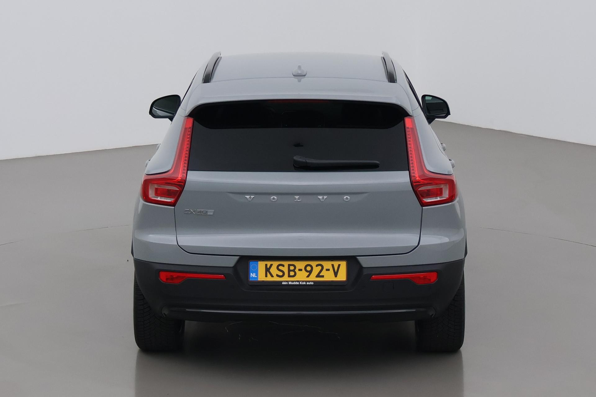 Volvo EX40