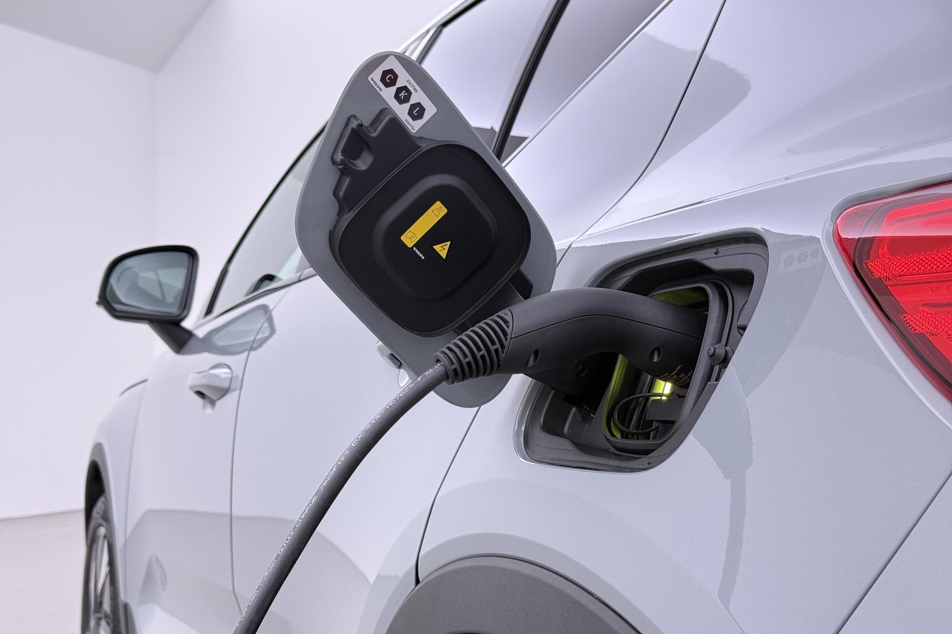 Volvo EX40