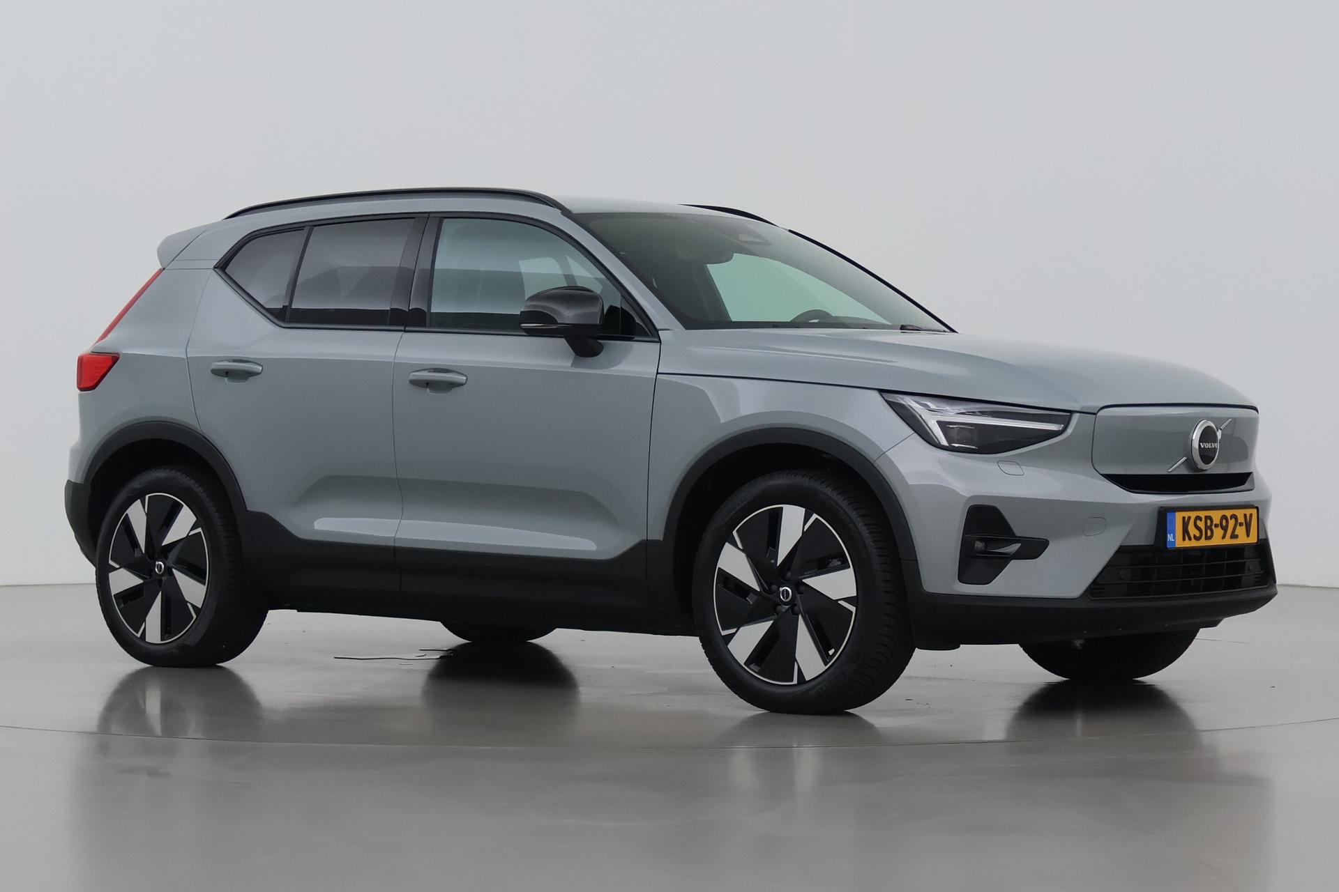 Volvo EX40