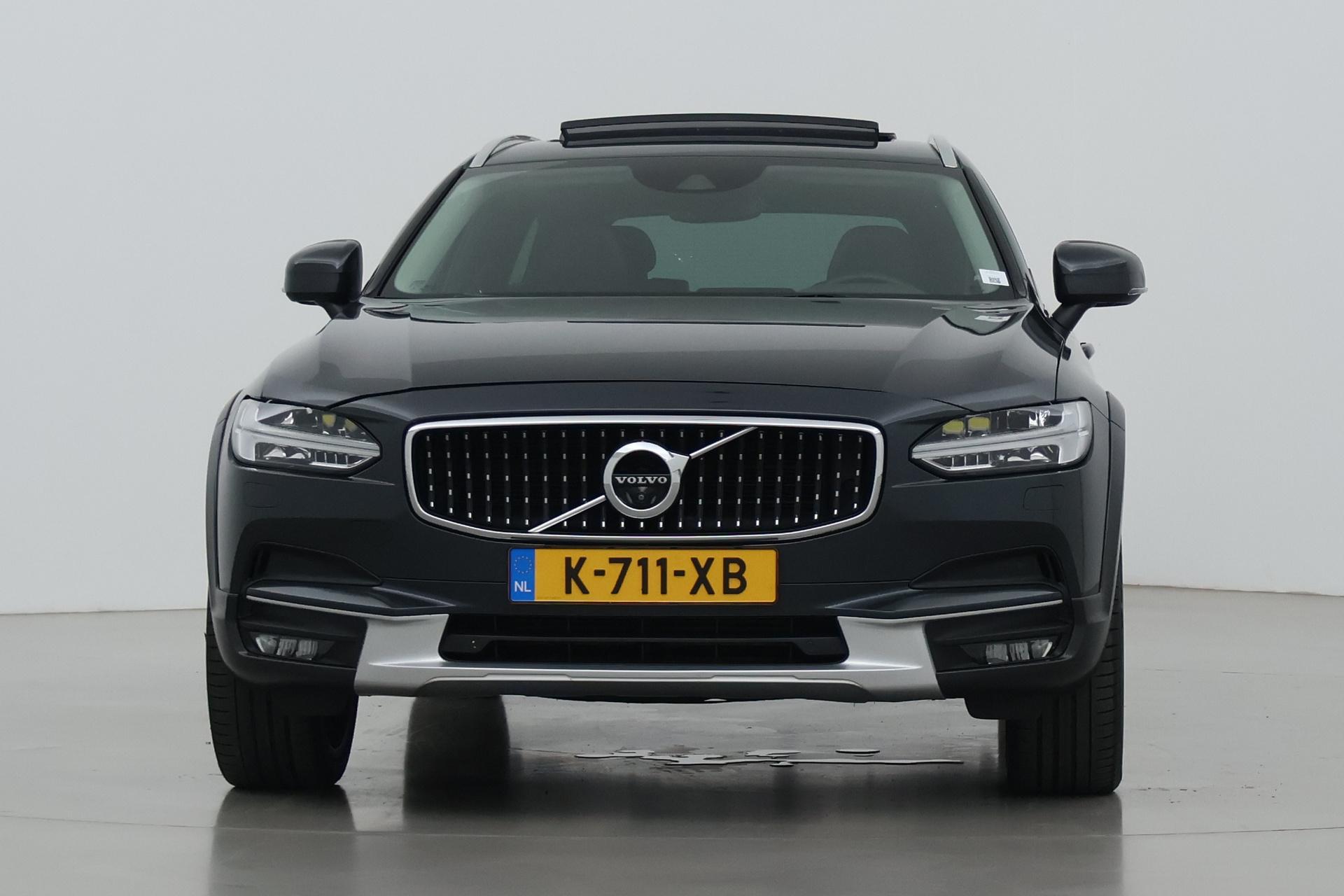 Volvo V90