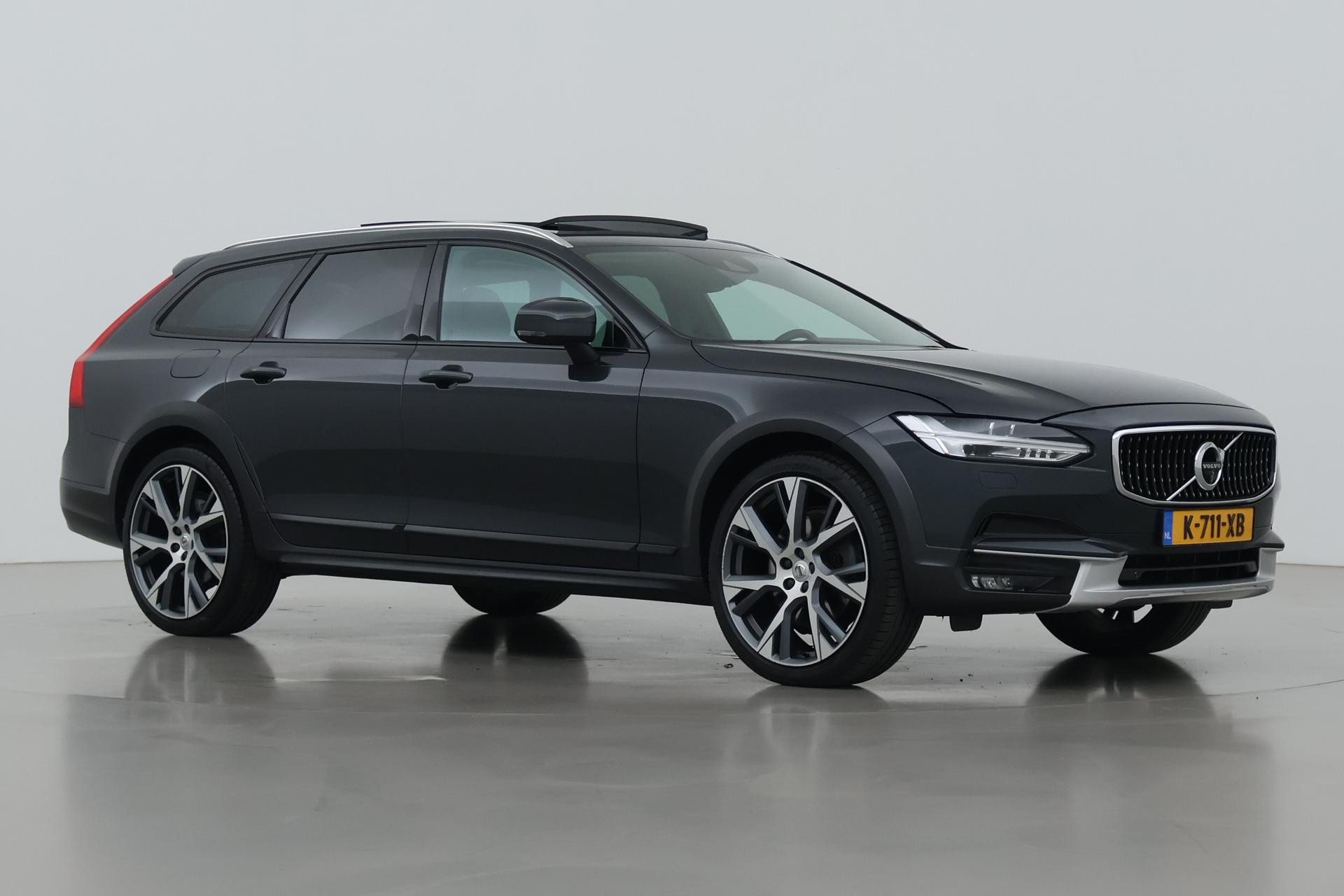 Volvo V90