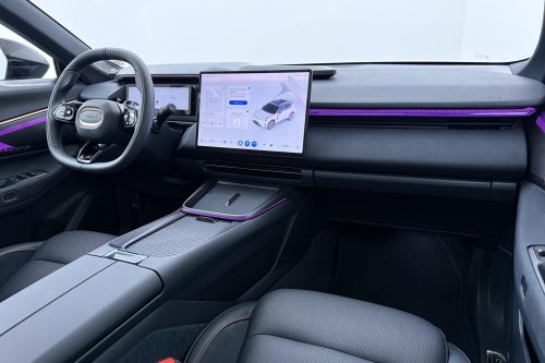 Lynk&co 08