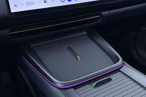 Lynk&co 08