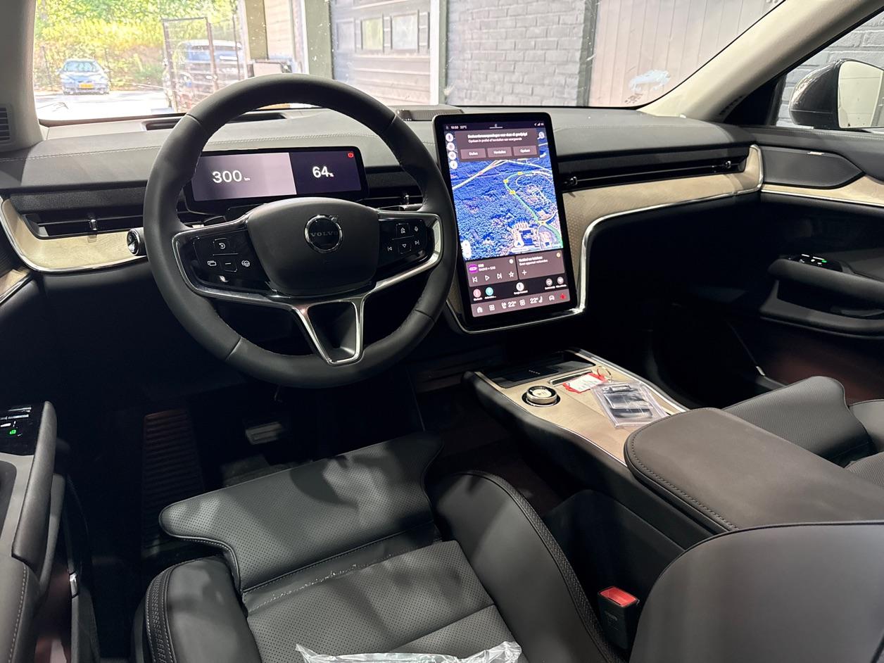 Volvo EX90