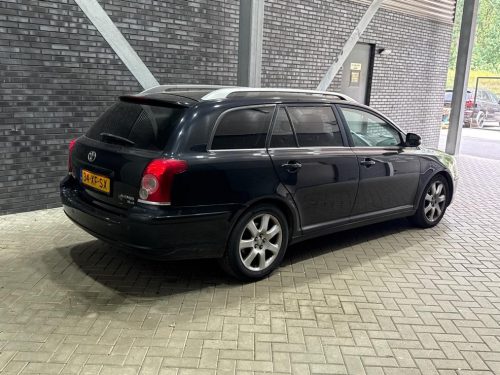 Toyota Avensis wagon