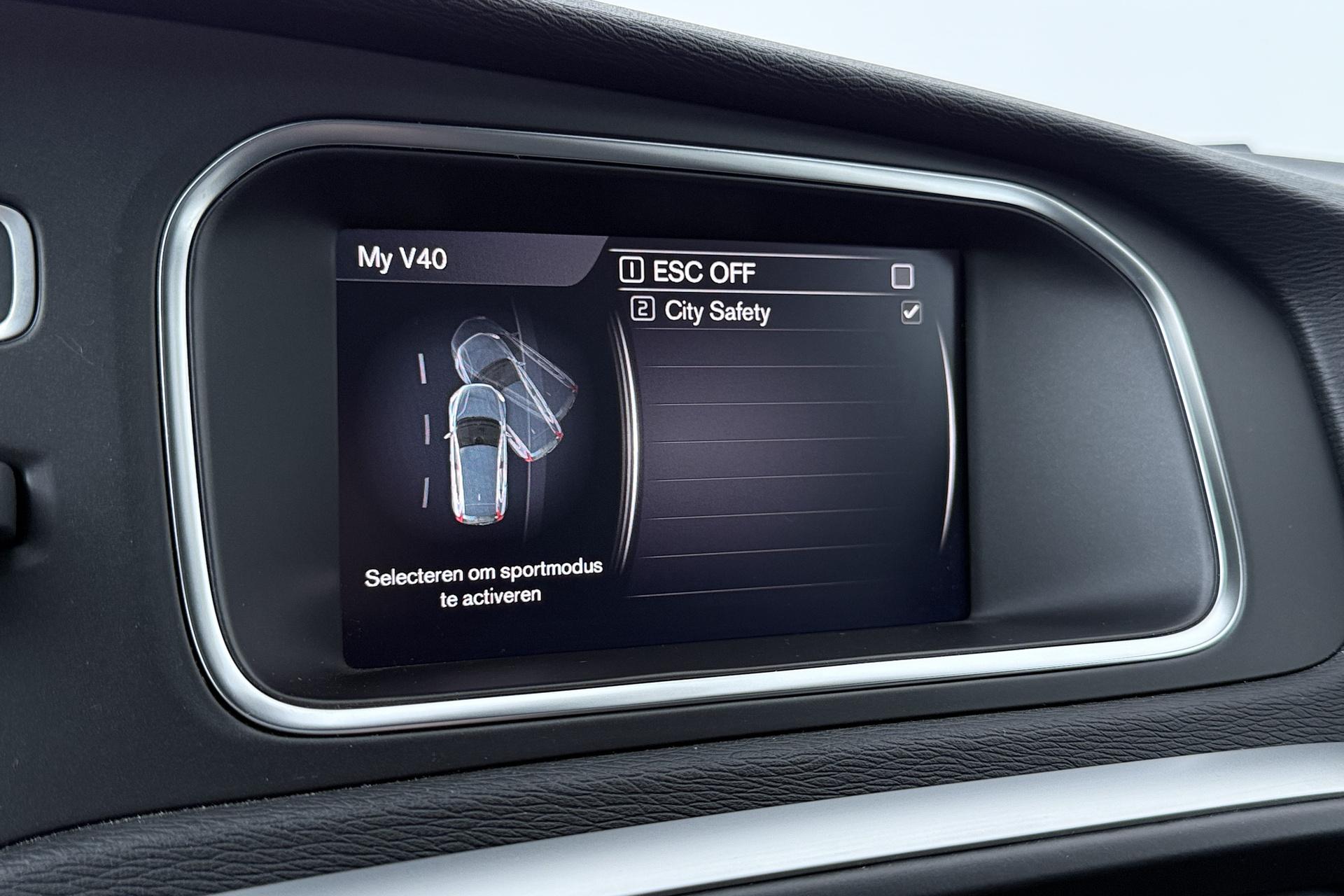 Volvo V40