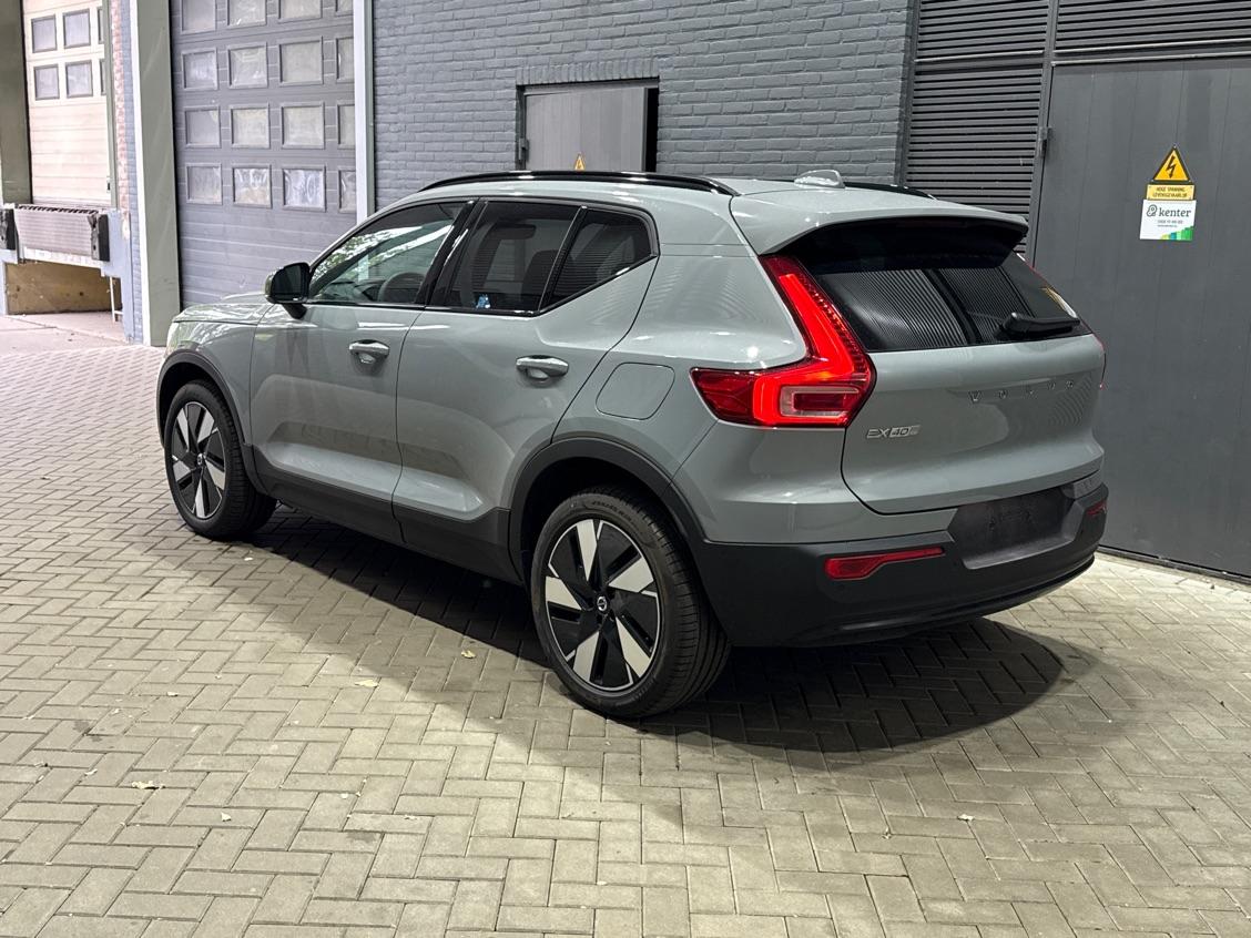 Volvo EX40