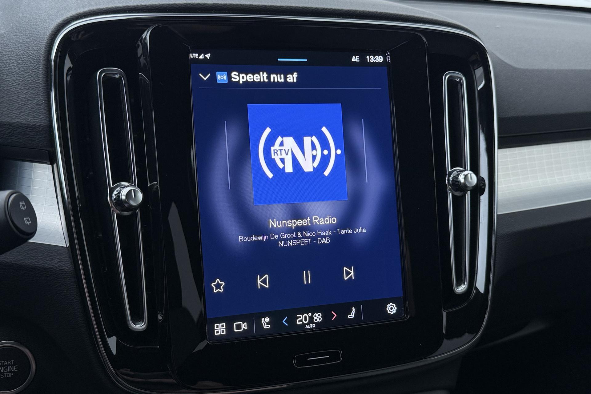Volvo XC40