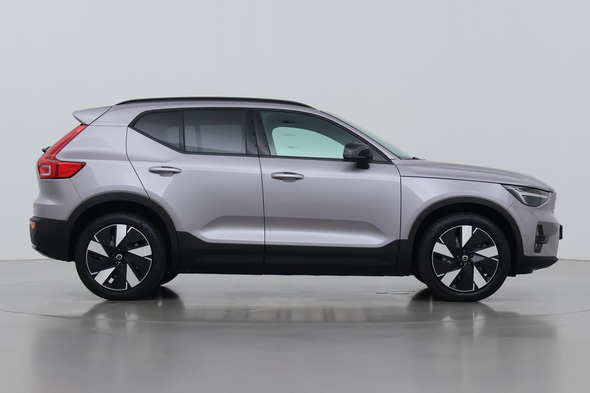 Volvo EX40