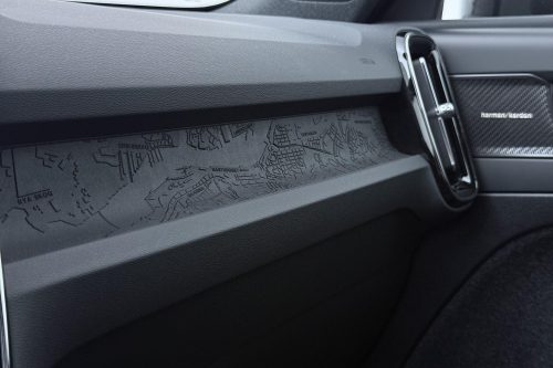 Volvo EX40